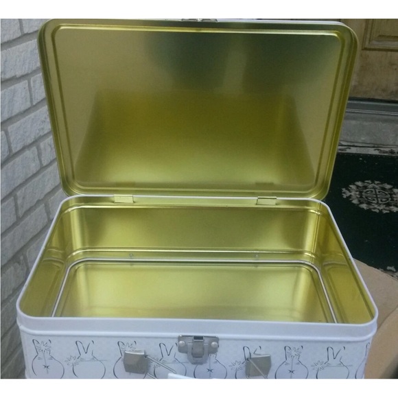 2pc White Bunny Print Metal Lunch Boxes rabbits design 1large 1small must see NW - Picture 5 of 16